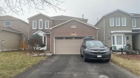 Detached Home For Lease | E8139936 - Photo 2