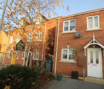 2 bedroom townhouse to rent - Photo 1