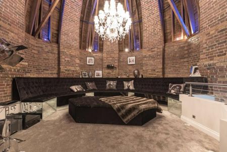 3 bedroom apartment to rent - Photo 2