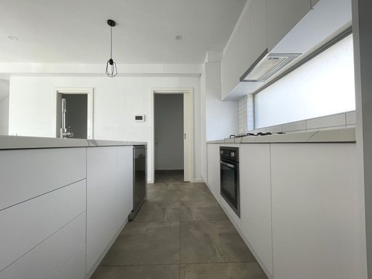 Perfectly Positioned Within A Moments Walk to Everything - Photo 1