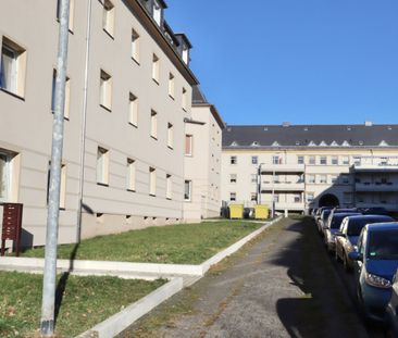 Laminat • Balkon mit Sonne • 2-Raum • Tageslichtbad mit Wanne • ruh... - Photo 5