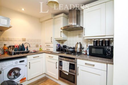 1 bedroom flat to rent - Photo 3