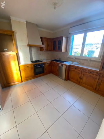 Une maison 2 chambres sur 700 m² de terrain - Photo 5