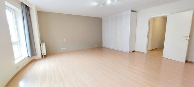 Appartement te huur - Foto 1