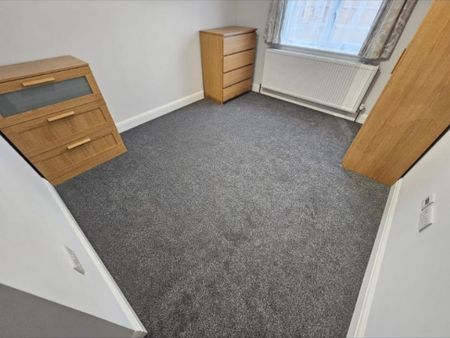 3 Bed Flat, Carlton Avenue, HA3 - Photo 2