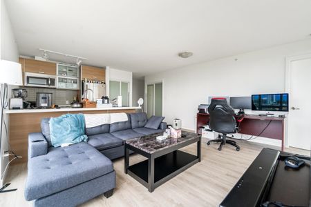 13688 100 Avenue #1104, Surrey, BC V3T0G5 - Photo 2