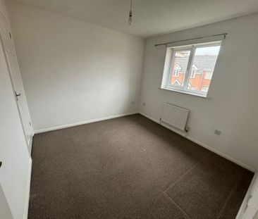 2 bedroom semi-detached house to rent - Photo 3