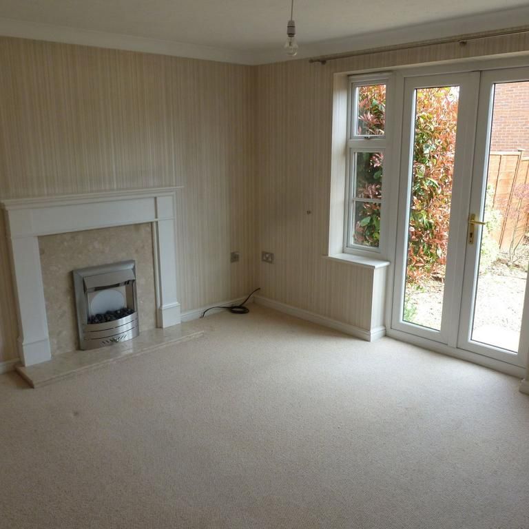 3 bedroom end of terrace house to rent - Photo 1