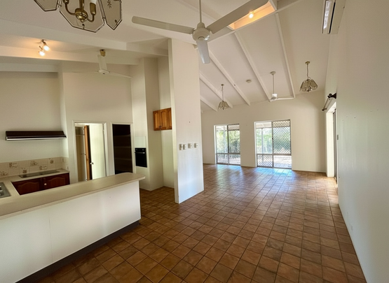 9 Augusta Drive, Marrara, NT 0812 - Photo 1