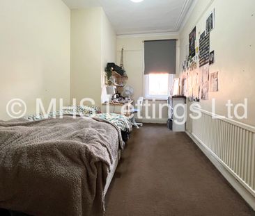 8 Bedroom Mid Terraced House for rent in Clarendon Road - Photo 3