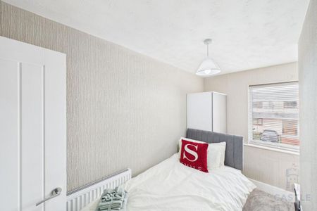 4 bedroom house of multiple occupation to rent - Photo 4