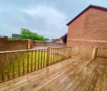 3 bedroom end of terrace house to rent - Photo 5