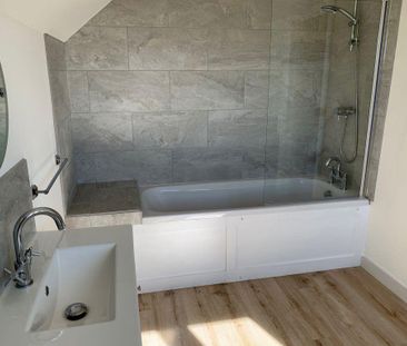 3 bedroom detached house to rent - Photo 4