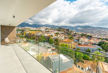APARTAMENTO T2 | MOBILADO | FUNCHAL