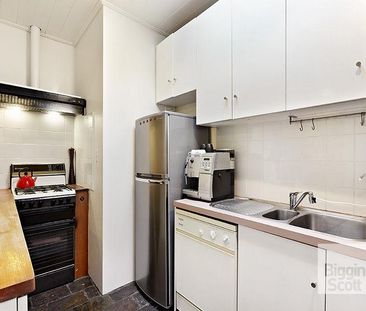 Spacious open plan 2 bedroom - Photo 1