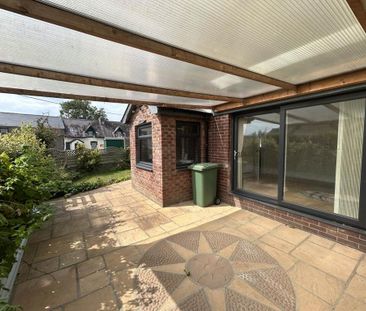 3 bedroom semi-detached house to rent - Photo 3