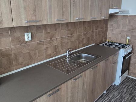 Pronájem bytu 3+1 69 m2 - Photo 2