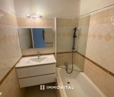 Location Appartement 6 pièces 104m² LES ABYMES 97139 - Photo 1