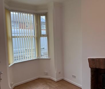 3 Bed End Terrace, Thorneywood Rise, NG3 - Photo 2