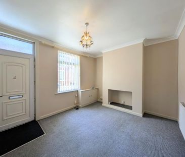 2 bedroom terraced house to rent - Photo 3