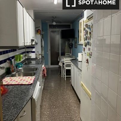 barcelona, Catalonia 08038 - Photo 3