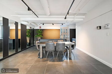 Stunning furnished apartment for rent in the heart of Montréal's Golden Square Mile - Photo 4