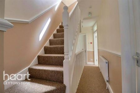 4 bedroom terraced house to rent - Photo 3