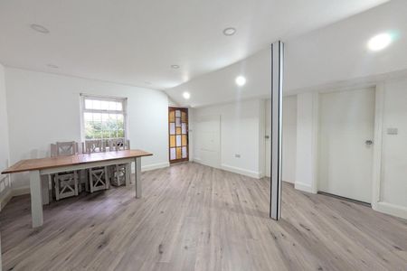 Thorpe Road - Photo 2