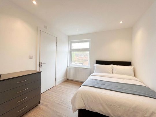 House share to rent - Photo 1