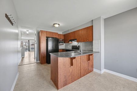 For Lease - 554 CHAPMAN MILLS Drive Unit# A, Barrhaven, Ontario - Photo 5