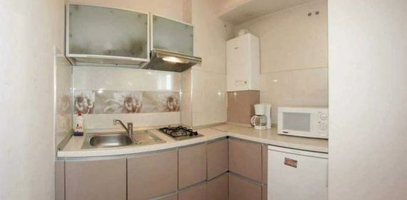 Garsoniera decomandat, 30 MP, zona Garii - Fotografie 2