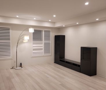 For Lease - 196 Salterton Circle, Vaughan, Ontario - Photo 2