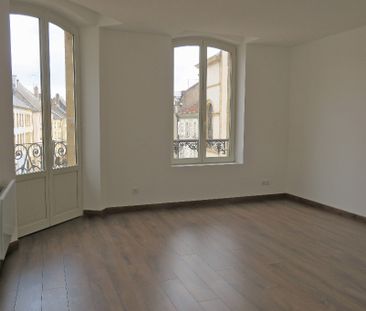 Location Appartement 3 pièces 70m² - Photo 1