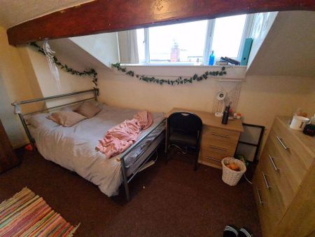 4 bedroom house to rent - Photo 4