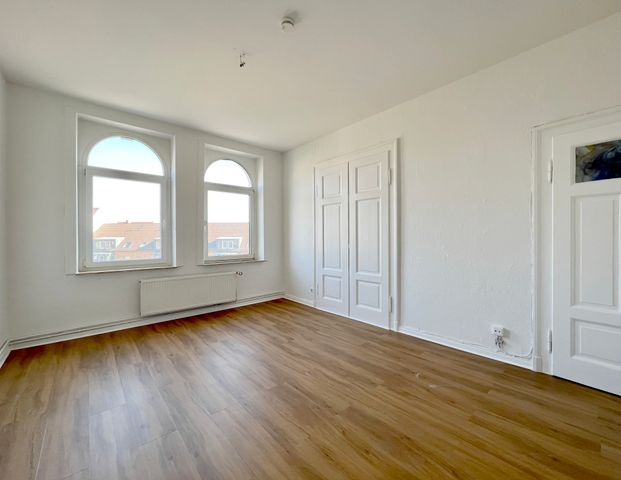 Großzügige & modernisierte 3-Zimmer-Altbauwohnung mit Charme - Foto 1