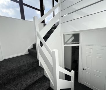 2 Bedroom Maisonette To Let - Photo 6