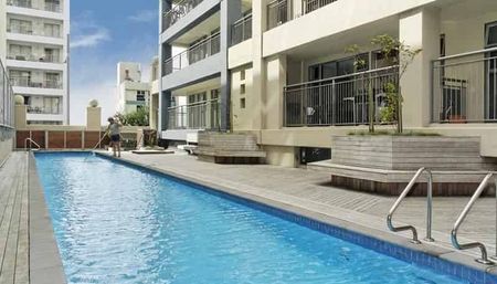 Spacious Studio in The Statesman – Unbeatable Location! - Photo 3