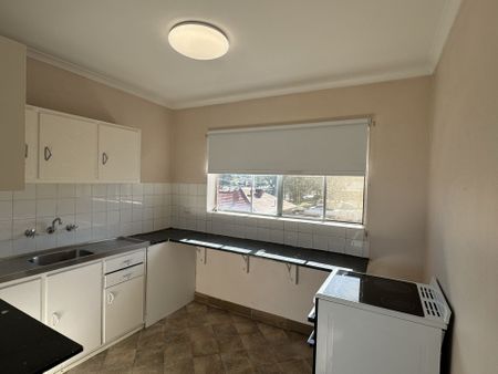 12/67 Macquoid Street, Queanbeyan - Photo 2