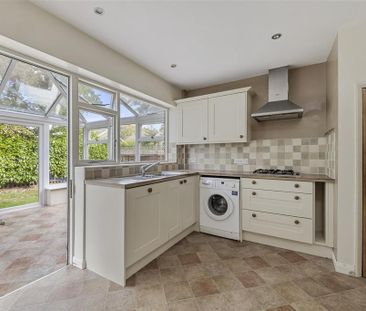 4 bedroom detached house to rent - Photo 6