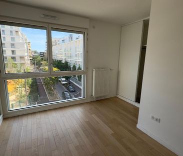 Location Appartement 3 pièces 62m² RUEIL MALMAISON 92500 - Photo 2