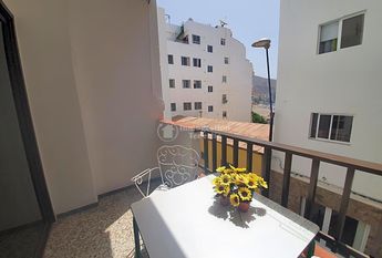For rent in Los Cristianos 2 bedroom apartment!
