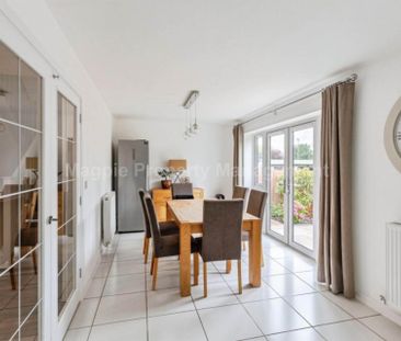 Price £1,695 pcm - Available 27/11/2025 - Unfurnished - Photo 3