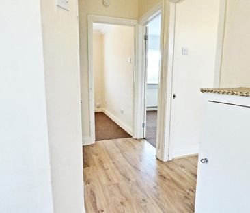 2 bedroom ground floor maisonette to rent - Photo 4