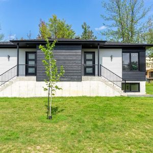 3 CH - 1 SDB - Bécancour - $1,800 /mo - Photo 2