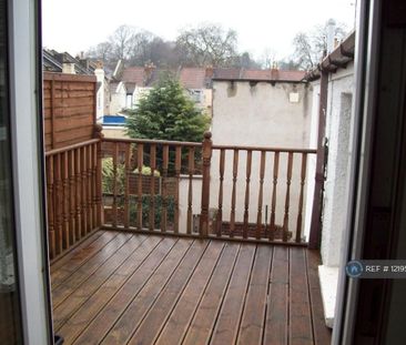 2 bedroom maisonette to rent - Photo 6