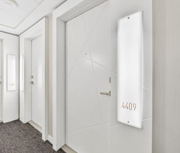 For Lease - 14 York Street Unit# 4409, Toronto, Ontario - Photo 1