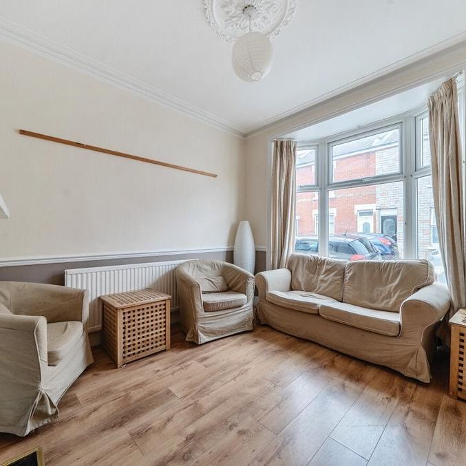 3 bedroom terraced house to rent - Photo 1