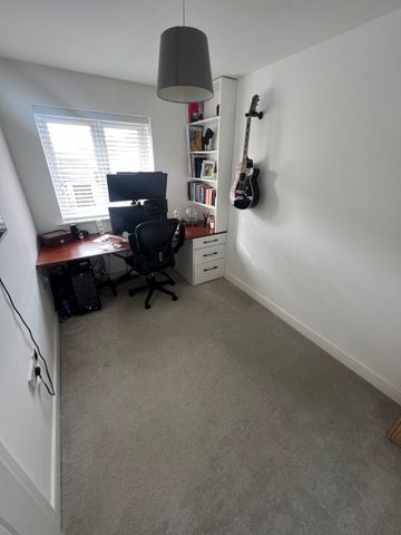 NEWTON LEYS - 3 BEDROOM HOUSE - Photo 4