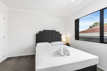 Spacious 3-Bedroom Family Home in Wattle Downs – $730.00 per Week - Photo 2