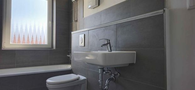 3 Zimmer neu saniert - Photo 1